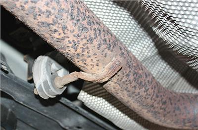 HJS 82 15 4318 EAN: 4012588392879.