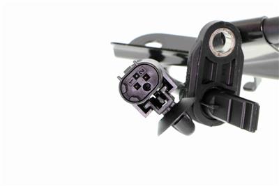 VEMO V70-72-0145 Číslo výrobce: VEV70-72-0145-8954302061. EAN: 4046001700170.