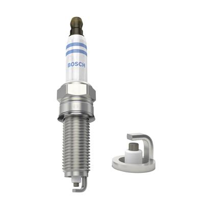 BOSCH 0 242 135 527 Číslo výrobce: YR 7 NE. EAN: 4047024632448.