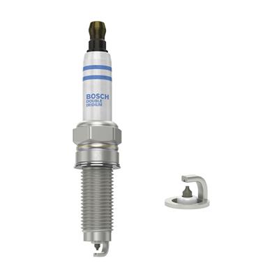 BOSCH 0 242 135 574 Číslo výrobce: YR 7 SII 3320 U. EAN: 4047026821109.