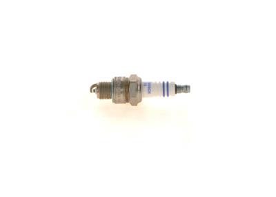 BOSCH 0 242 229 657 Číslo výrobce: Blister N26 - WR 8 BC. EAN: 3165143134146.