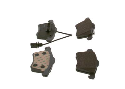 BOSCH 0 986 424 780 Číslo výrobce: BP921. EAN: 3165143939390.