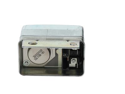 BOSCH F 026 T02 230 Číslo výrobce: ED 14,2V  +/-0,2V. EAN: 4047026648546.