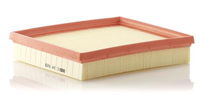 MANN-FILTER C 24 025 EAN: 4011558028213.