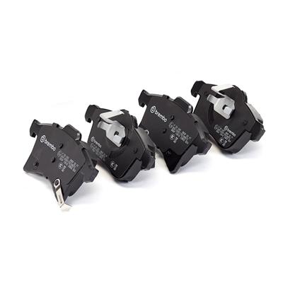 BREMBO P 59 045 Číslo výrobce: 23833. EAN: 8020584055762.