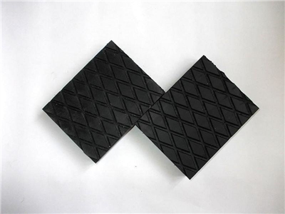 Gumová podložka pre automobilové zdviháky 160 x 125 x 30 mm, štvorcová - Ferdus 10.169