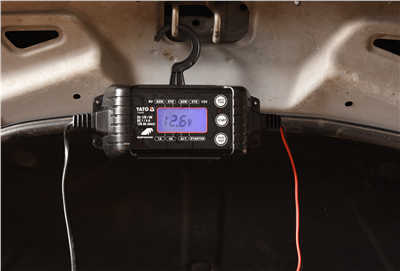 4A 6/12V PB/GEL nabíjačka s LCD displejom