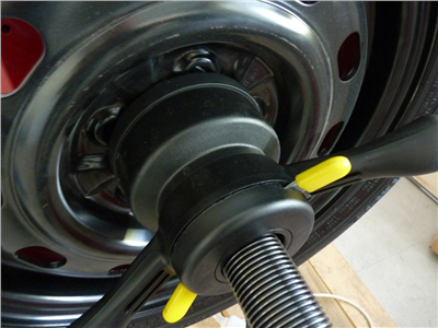 Prítlačná doska, pre rýchloupínacie matice 16.68 a 16.74, pre vyvažovacie stroje typu CB