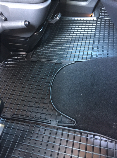 Gumové autokoberce VW Transporter T5/T6 2003-2021 (přední, 2 místa)
