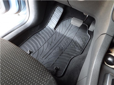 Gumové autokoberce Ford Focus 2004-2011