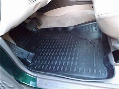 Gumové autokoberce Mitsubishi Pajero Sport 1996-2008
