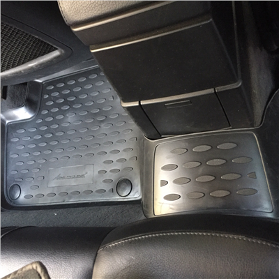 Gumové autokoberce BMW X3 2004-2010 (E83)