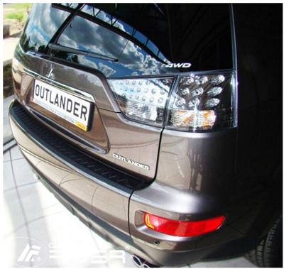 Ochranná lišta hrany kufru Mitsubishi Outlander 2006-2012