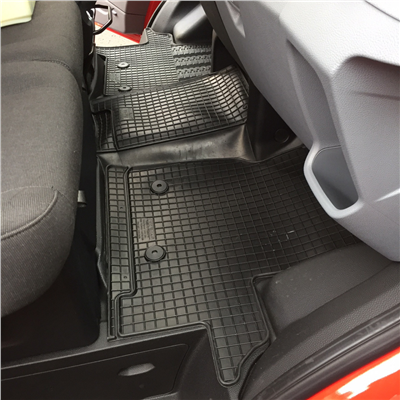 Gumové autokoberce Ford Transit 2014- (4 fixace)