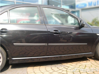 Boční ochranné lišty Ford Mondeo 2000-2007 (sedan)
