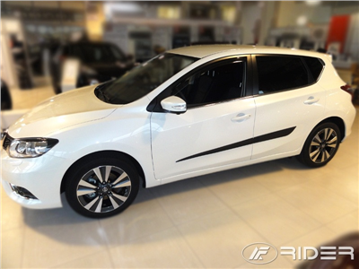 Boční ochranné lišty Nissan Pulsar 2014-2018 (hatchback)