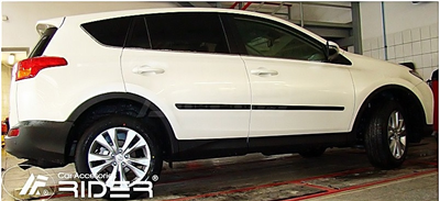 Boční ochranné lišty Toyota Rav4 2000-2005