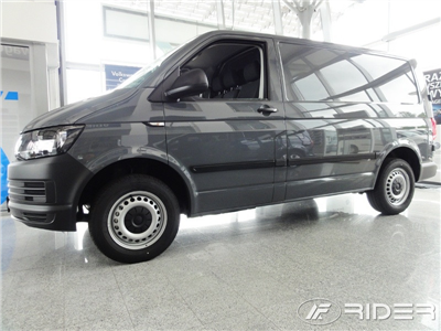 Boční ochranné lišty VW Transporter T6 2015- (van, minivan, krátká verze, výklopné dveře)