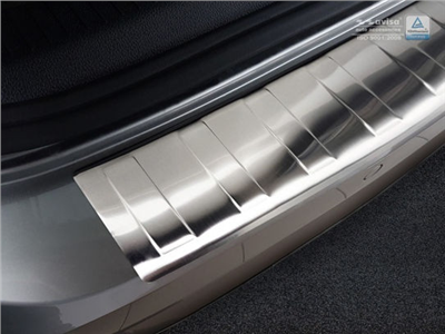 Ochranná lišta hrany kufru VW Golf VII. 2017-2020 (combi, matná)