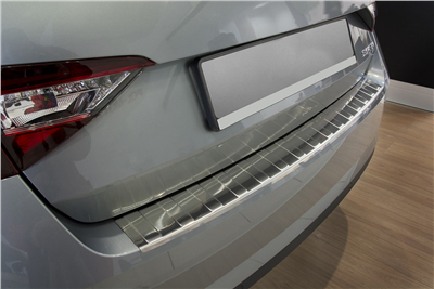 Ochranná lišta hrany kufru Škoda Superb III. 2015-2024 (sedan, matná)