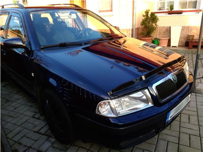 Deflektor kapoty Škoda Octavia 1996-2010 (nalepovací)