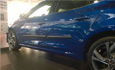 Boční ochranné lišty Renault Megane 2016- (sedan, combi)