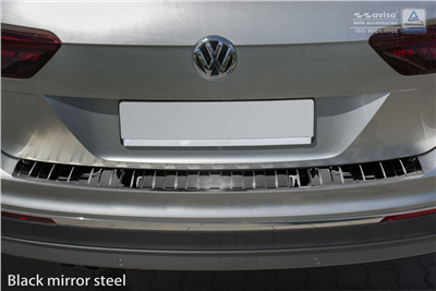Ochranná lišta hrany kufru VW Tiguan 2016- (Allspace, tmavá, chrom)