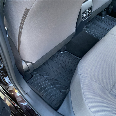 Gumové autokoberce Toyota Corolla 2018- (hybrid, sedan)