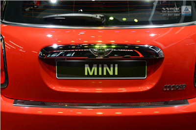 Ochranná lišta hrany kufru Mini Cooper 2014- (F56, carbon)