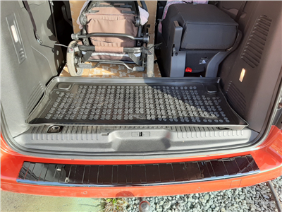 Gumová vana do kufru Opel Zafira Life 2019- (za 3. řadu, 57cm)