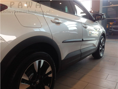 Boční ochranné lišty Opel Grandland X 2017-