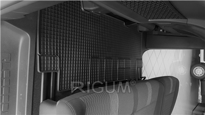 Gumové autokoberce Peugeot Expert 2016- (2. řada, 5 míst)