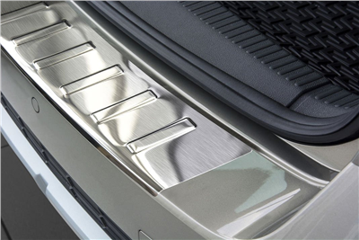 Ochranná lišta hrany kufru Škoda Octavia III. 2014-2020 (Scout, matná)