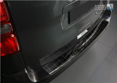 Ochranná lišta hrany kufru Peugeot Traveller 2016- (tmavá, matná)