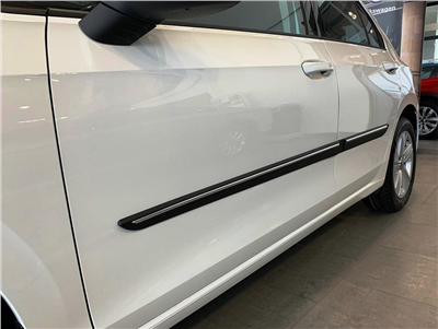 Boční ochranné lišty VW Golf VIII. 2020-