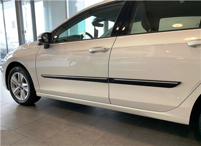 Boční ochranné lišty VW Golf VIII. 2020-