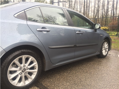 Boční ochranné lišty Toyota Corolla 2018- (combi)