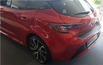 Ochranná lišta hrany kufru Toyota Corolla 2018- (hatchback)