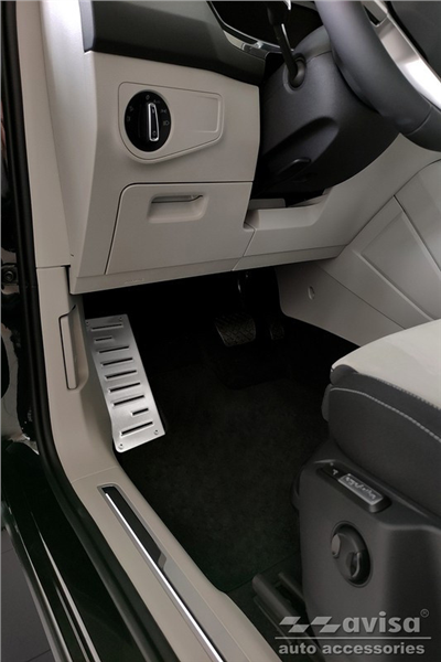 Opěrka nohy do auta VW Tiguan 2016-2023