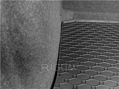 Gumová vana do kufru Škoda Octavia II. 2004-2013 (sedan)