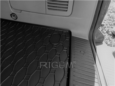 Gumová vana do kufru VW Transporter T6 2015- (L1)