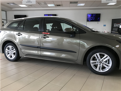 Boční ochranné lišty Toyota Corolla 2018- (sedan)