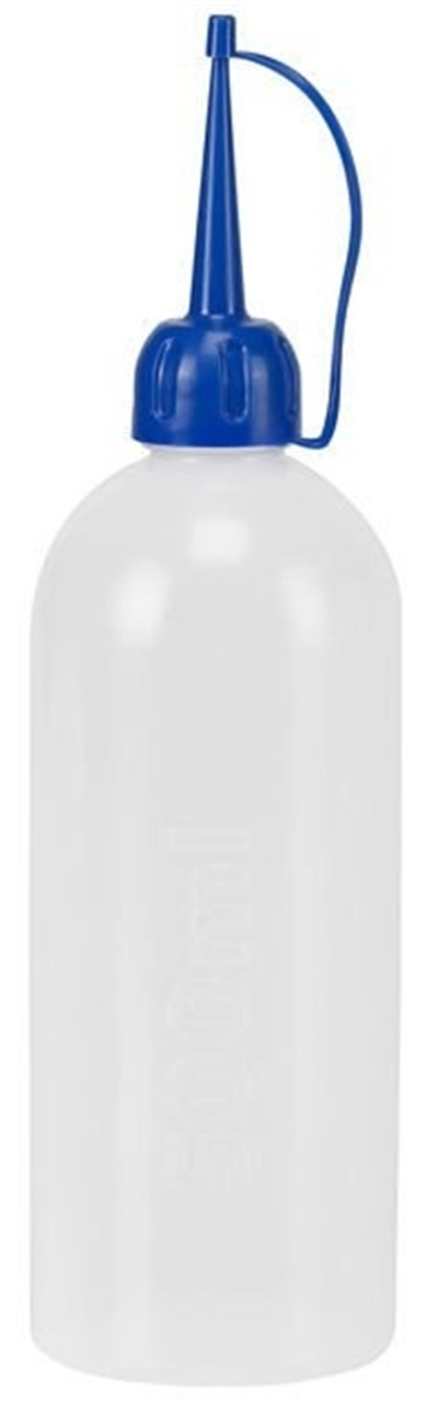 Olejnička 550 ml, plastová, s uzávěrem 06 066