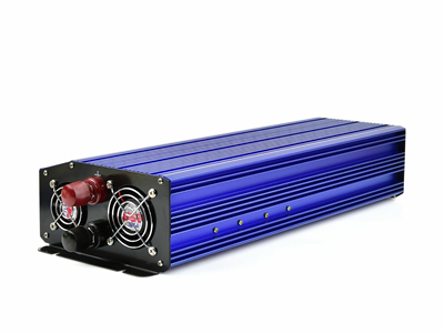 Měnič napětí 24/230V 2000W/4000W, čistá sinusovka GEKO