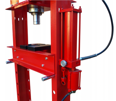 Matabro MB-P30TAH, Hydraulicko-pneumatický lis 30t s posuvným pístem
