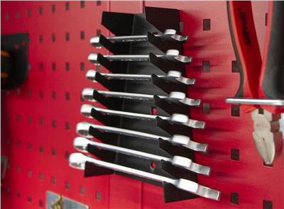Děrovaná závěsná deska 614,5 x 1052 x 24 mm PROFI RED