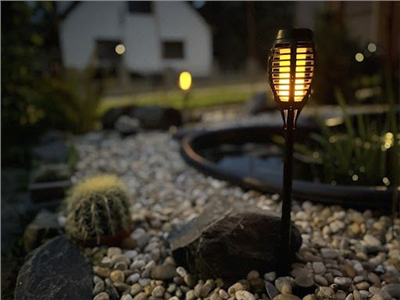 Pochodeň LED s plamenem, solární nabíjení BASS