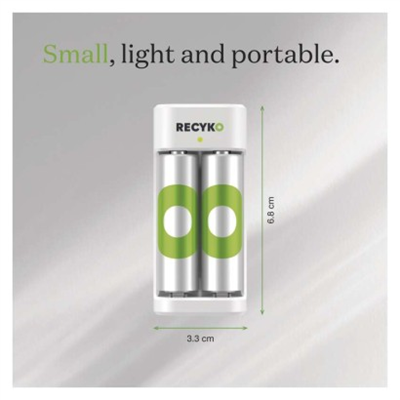 Nabíječka baterií GP Eco E221 + 2x AA ReCyko 2100