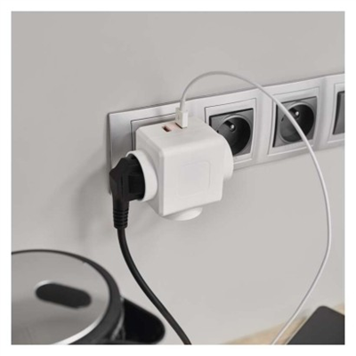 Rozbočovací zásuvka 3x kulatá, 2x USB