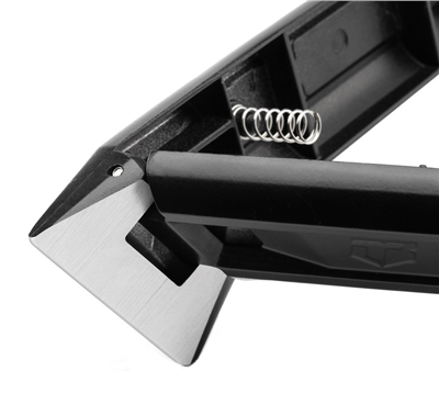 TOUGHBUILT TB-H4-11-CK, Zahnutý nůž na koberce | nástroj pro zastrkování